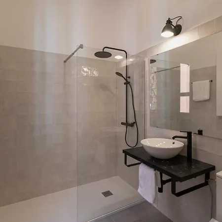 El Ombu Del Agua Panzió La Laguna